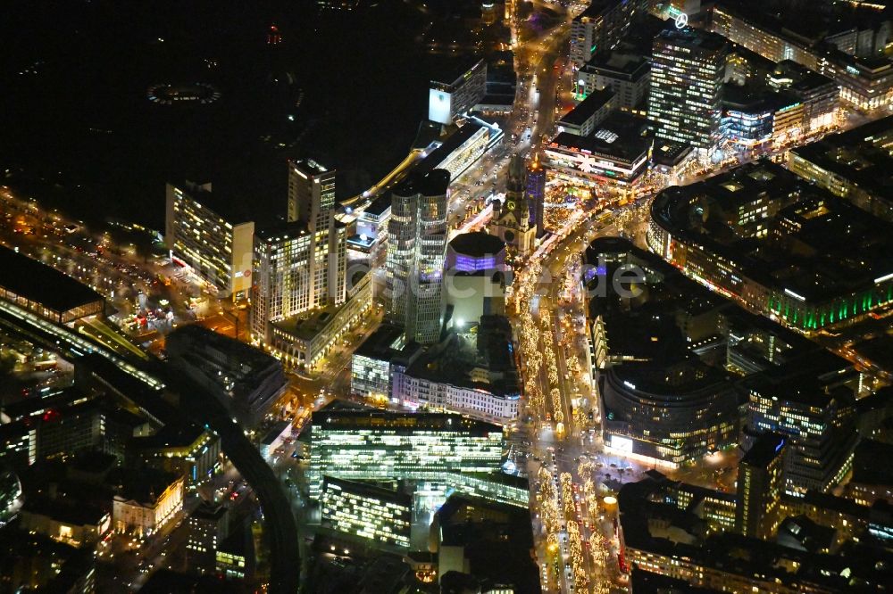 Berlin bei Nacht von oben - Nachtluftbild Breitscheidplatz in Berlin im Bundesland Berlin