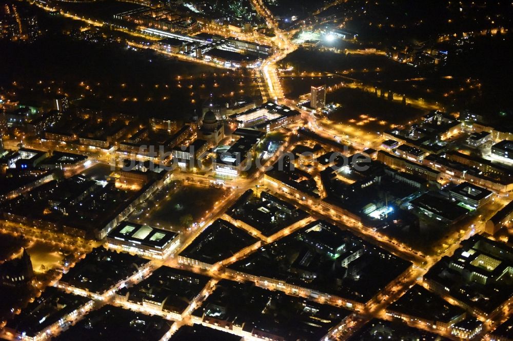 Nachtluftbild Potsdam - Nachtluftbild der Altstadt der Nördlichen Innenstadt von Potsdam im Bundesland Brandenburg