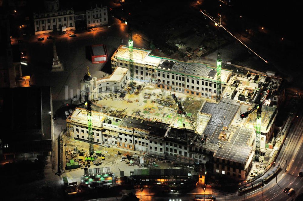 Nachtluftbild Potsdam - Nachtluftbild der Baustelle des Potsdamer Stadtschlosses / Neuer Landtag