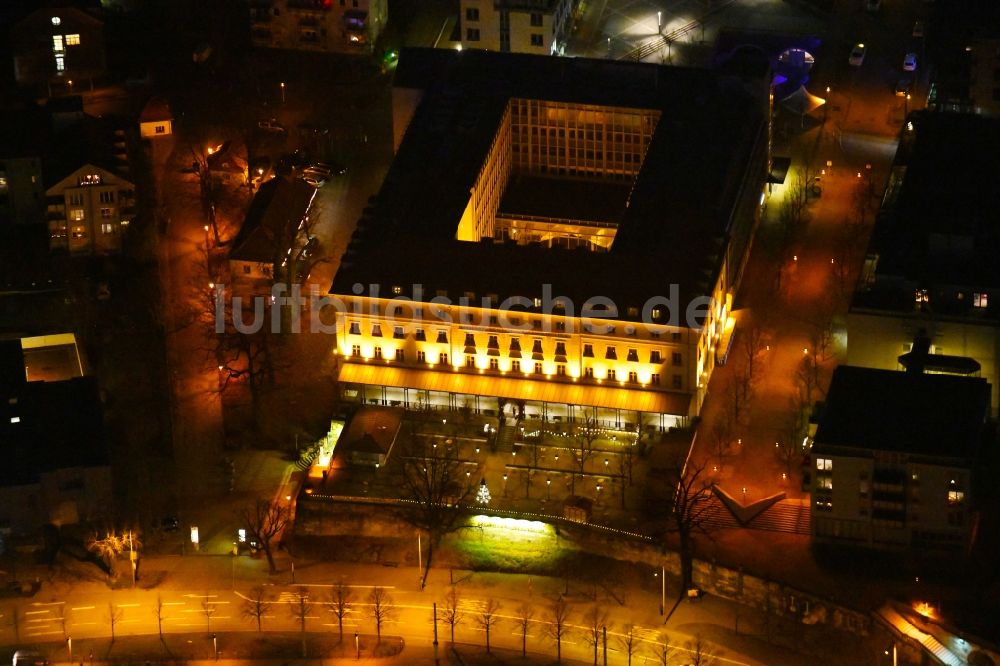 Dresden bei Nacht von oben - Nachtluftbild der Historischen Bierbrauerei Waldschlößchen- Brauerei im Stadtteil Radeberger Vorstadt in Dresden im Bundesland Sachsen