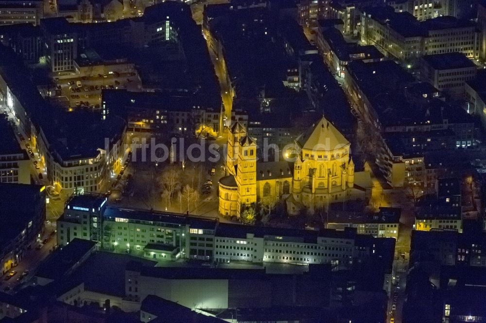 Nachtluftbild KÖLN - Nachtluftbild der Kirche / Basilika Kath. Pfarramt St. Aposteln in Köln in Nordrhein-Westfalen