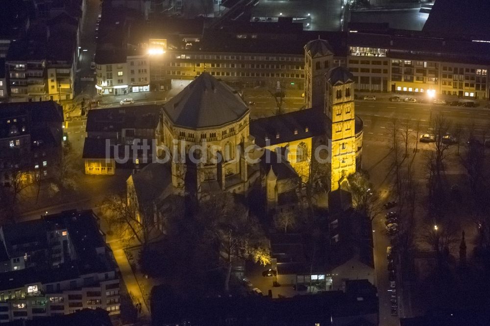 KÖLN bei Nacht von oben - Nachtluftbild der Kirche / Basilika Kath. Pfarramt St. Aposteln in Köln in Nordrhein-Westfalen