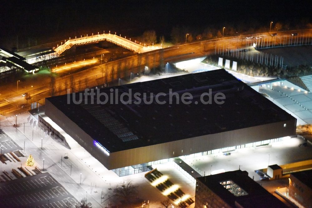 Nachtluftbild Berlin - Nachtluftbild der Messe- Veranstaltungsstätte City Cube am Messegelände in Berlin Charlottenburg