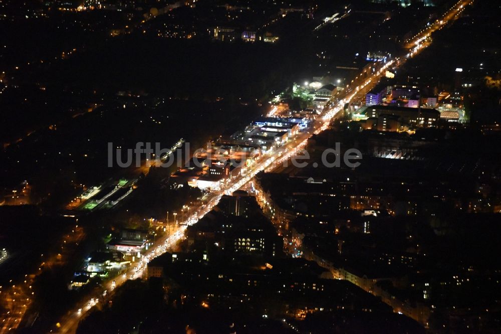 Nachtluftbild Berlin - Nachtluftbild der Michael-Brückner-Straße im Ortsteil Niederschöneweide in Berlin