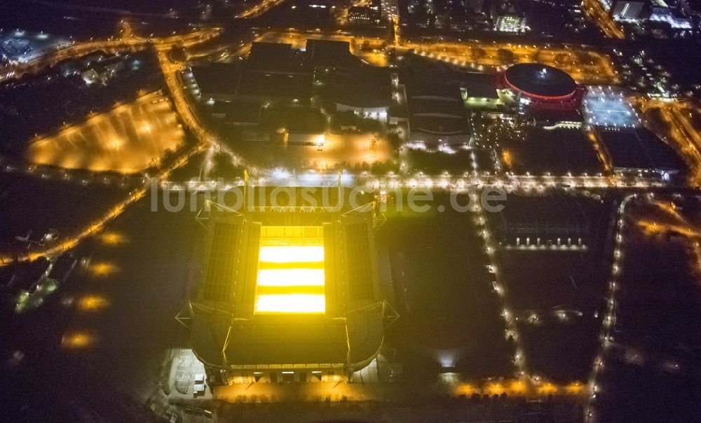 Nacht-Luftaufnahme Dortmund - Nachtluftbild des Borusseum , dem Stadion Signal Iduna Park in Dortmund