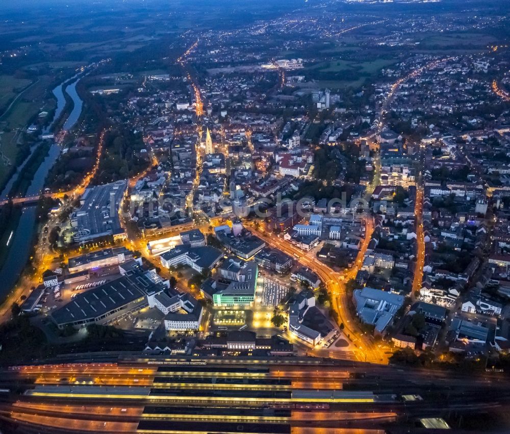 Hamm bei Nacht von oben - Nachtluftbild des Stadtumbaus in Hamm im Bundesland Nordrhein-Westfalen