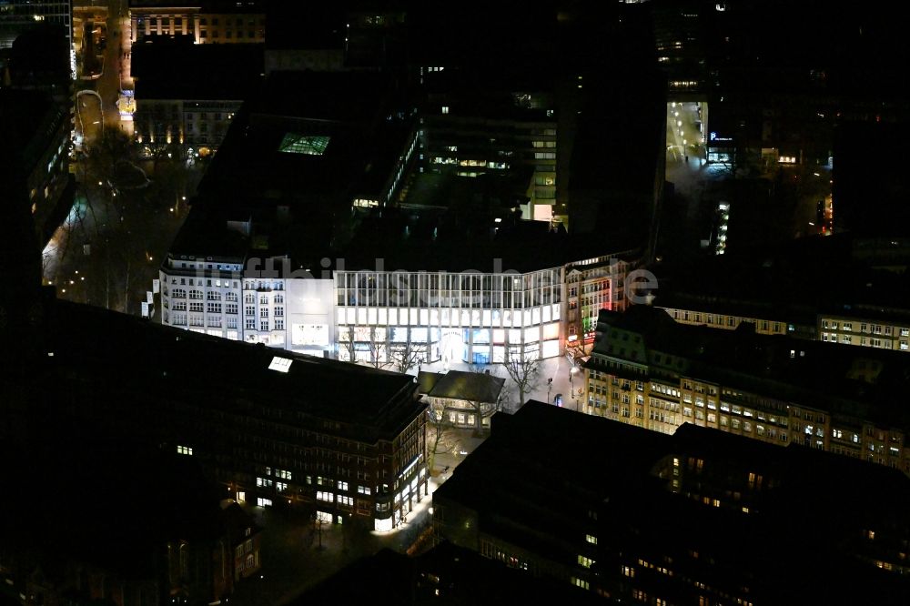 Nachtluftbild Hamburg - Nachtluftbild Einkaufzentrum in der Mönckebergstraße in Hamburg, Deutschland