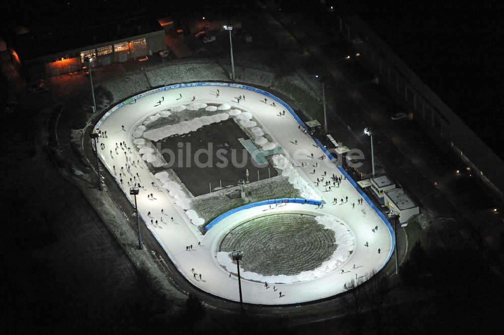 Nachtluftbild Dresden - Eislaufbahn in Dresden bei Nacht