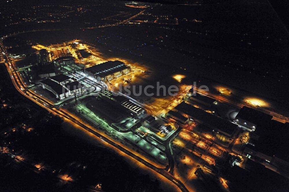 Nachtluftbild Dresden - Flughafen Dresden bei Nacht