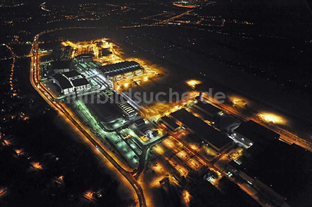 Nacht-Luftaufnahme Dresden - Flughafen Dresden bei Nacht