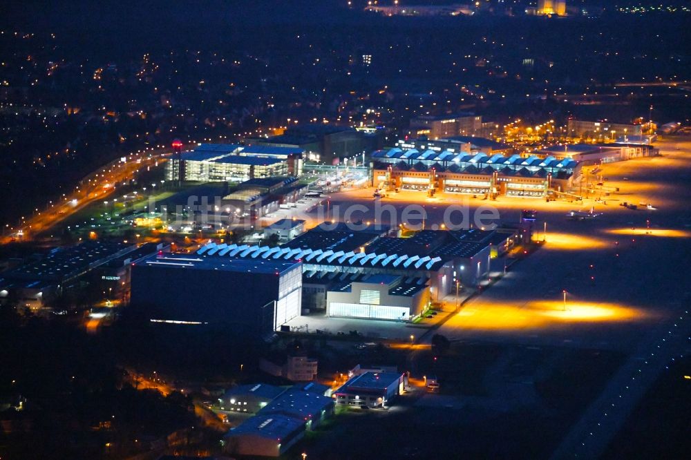 Nachtluftbild Dresden - Nachtluftbild Flughafen im Ortsteil Klotzsche in Dresden im Bundesland Sachsen, Deutschland