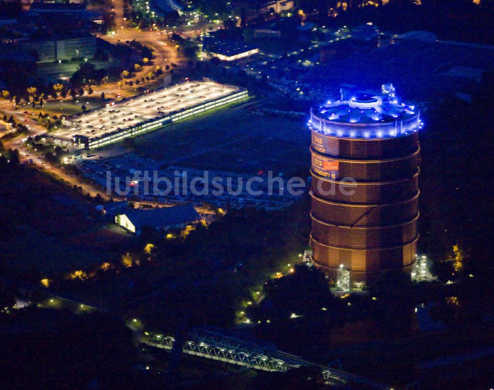 Nachtluftbild Oberhausen - Gasometer Oberhausen bei Nacht