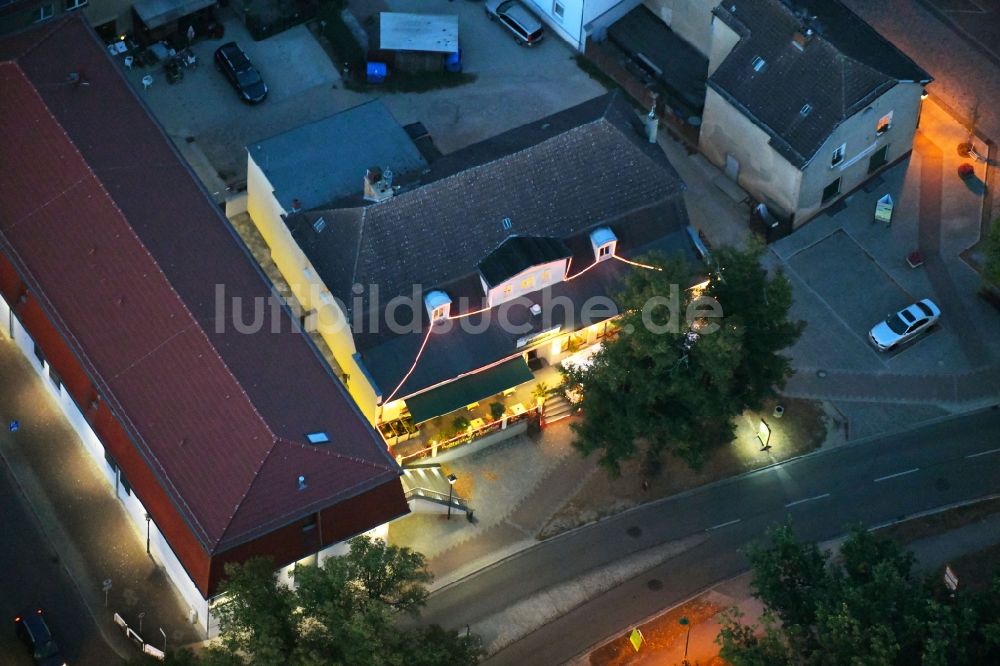 Nachtluftbild Werneuchen - Nachtluftbild Gebäude des Restaurant Venezia in Werneuchen im Bundesland Brandenburg, Deutschland