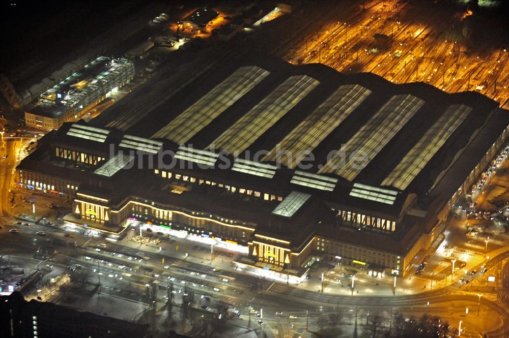 Leipzig bei Nacht von oben - Hauptbahnhof Leipzig bei Nacht