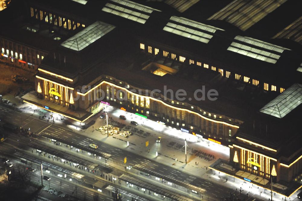 Nacht-Luftaufnahme Leipzig - Hauptbahnhof Leipzig bei Nacht