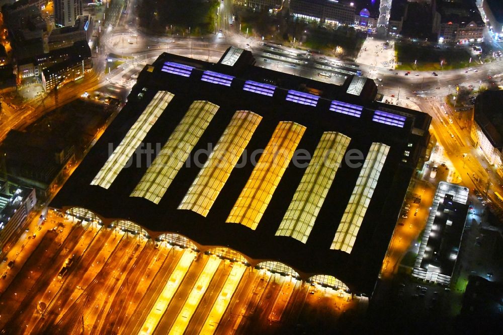 Nachtluftbild Leipzig - Nachtluftbild Hauptbahnhof in Leipzig im Bundesland Sachsen