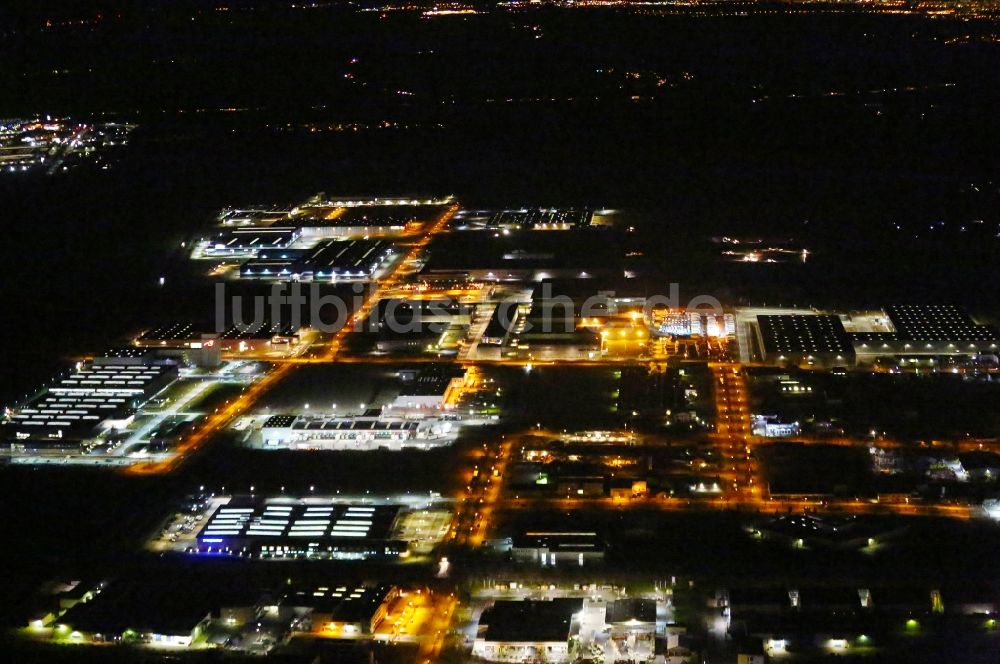 Arnstadt bei Nacht aus der Vogelperspektive: Nachtluftbild Industrie- und Gewerbegebiet in Arnstadt im Bundesland Thüringen, Deutschland