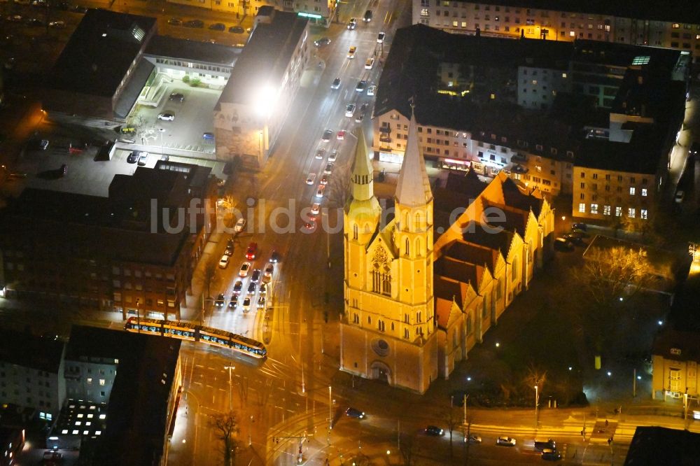 Nachtluftbild Braunschweig - Nachtluftbild Kirchengebäude St. Andreaskirche in Braunschweig im Bundesland Niedersachsen, Deutschland