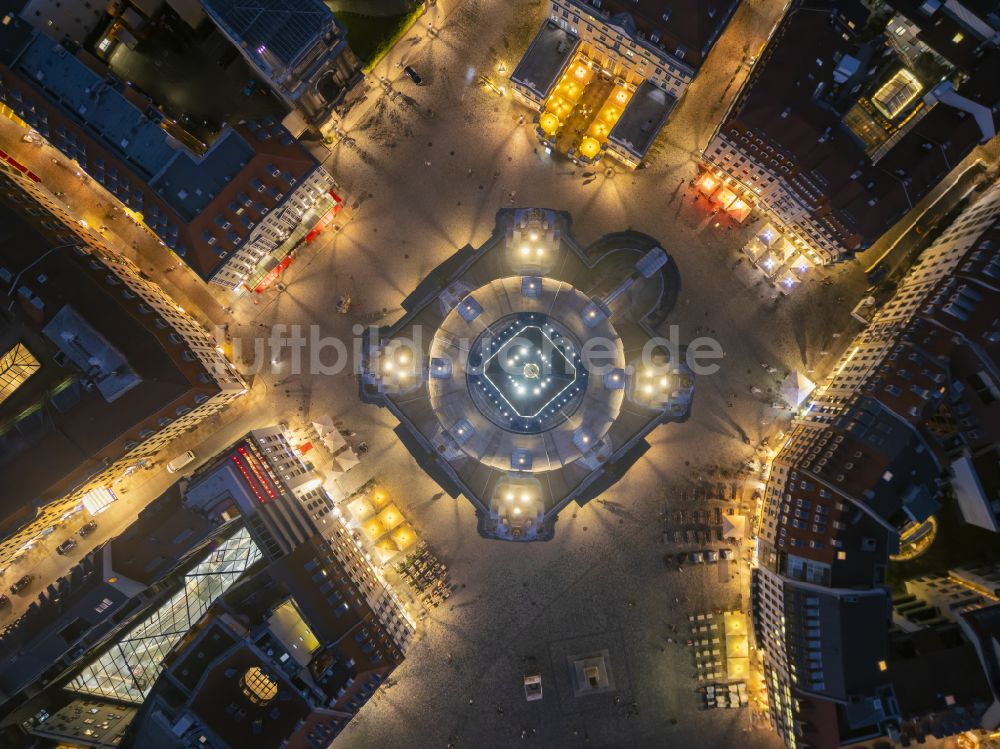 Nachtluftbild Dresden - Nachtluftbild Kirchengebäude Frauenkirche Dresden im Ortsteil Altstadt in Dresden im Bundesland Sachsen, Deutschland