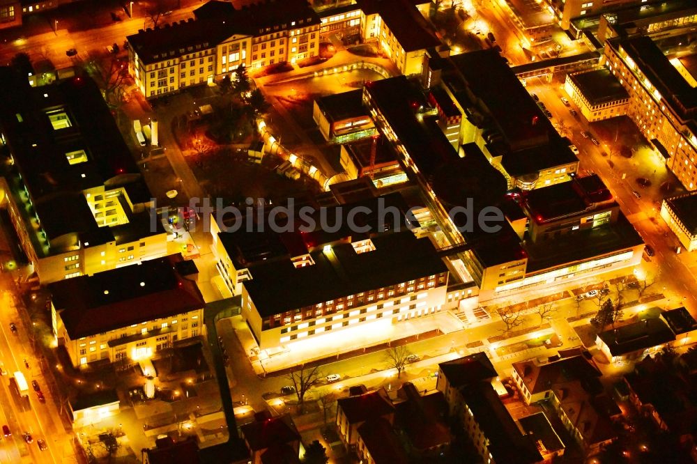 Nachtluftbild Dresden - Nachtluftbild Klinikgelände des Krankenhauses Universitätsklinikum Carl Gustav Carus in Dresden im Bundesland Sachsen, Deutschland