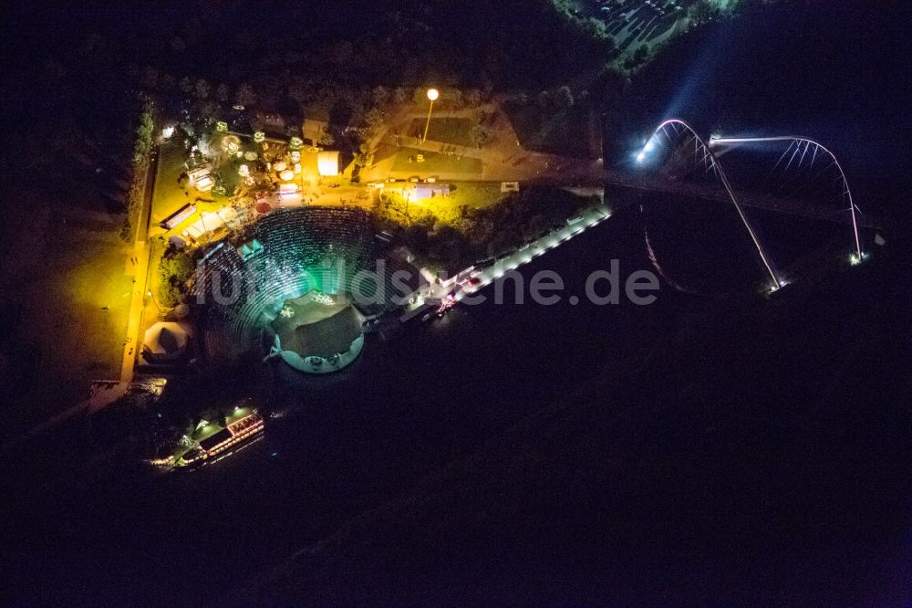 Nacht-Luftaufnahme Gelsenkirchen - Lasershow auf der Freilichtbühne im Nordsternpark in Gelsenkirchen in der Nacht der Industriekultur im Rahmen der Aktion Extraschicht 2012