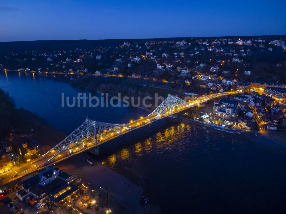 Nacht-Luftaufnahme Dresden - Nachtluftbild Loschwitzer Brücke Blaues Wunder über dem Fluss Elbe in Dresden im Bundesland Sachsen