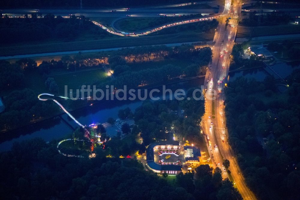 Nachtluftbild Oberhausen - Nachtluftbild LUDWIGGALERIE - Schloss Oberhausen im Bundesland Nordrhein-Westfalen, Deutschland