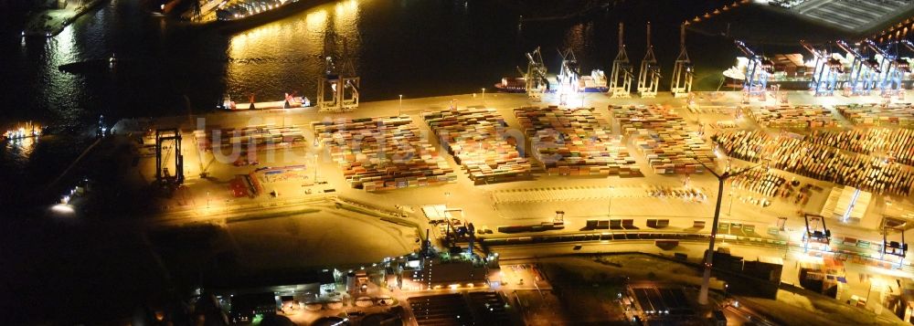 Nachtluftbild Hamburg - Nacht- Beleuchtung des Areales Hamburger Hafen der HHLA in Hamburg