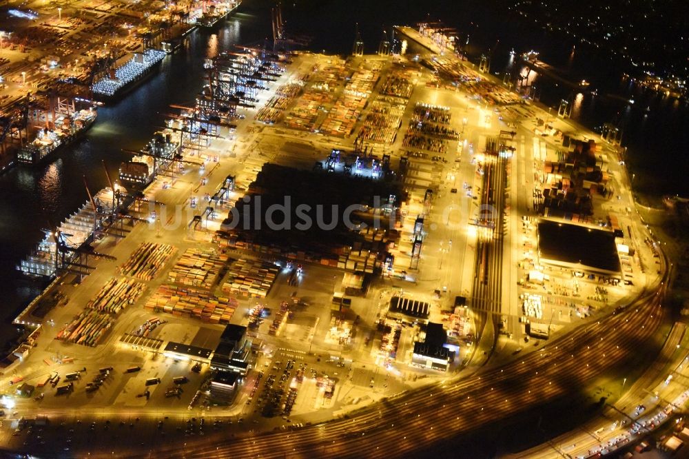 Hamburg bei Nacht von oben - Nacht- Beleuchtung des Areales Hamburger Hafen der HHLA in Hamburg