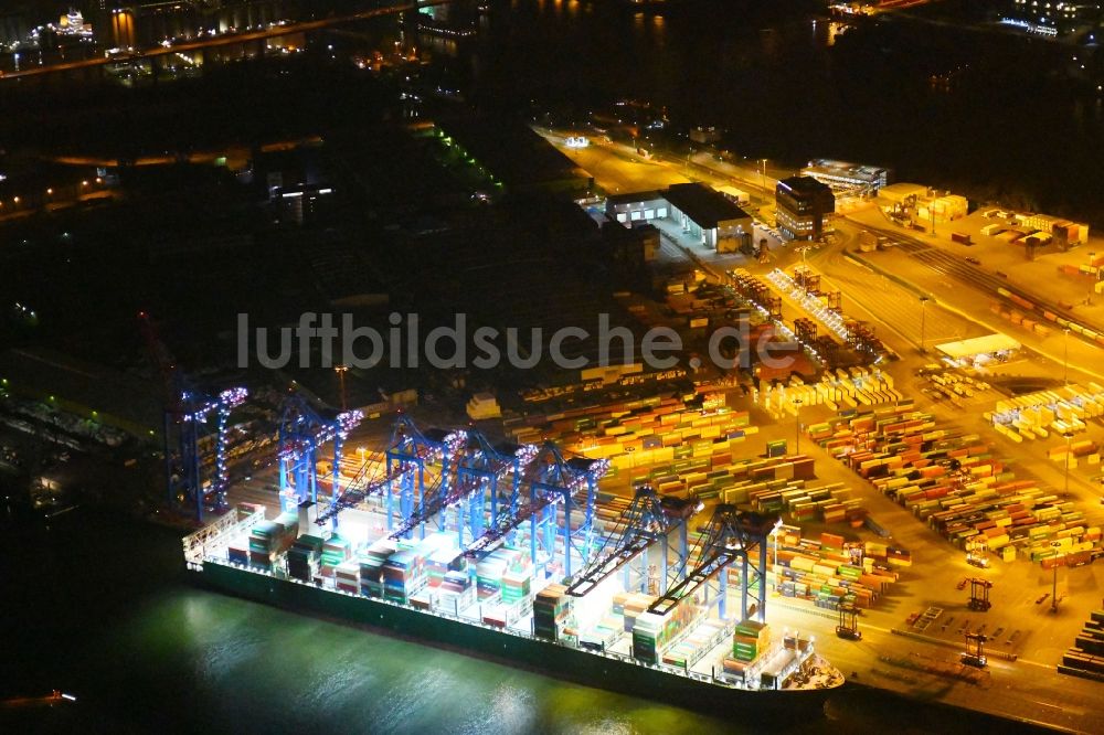 Nacht-Luftaufnahme Hamburg - Nacht- Beleuchtung des Areales Hamburger Hafen der HHLA in Hamburg