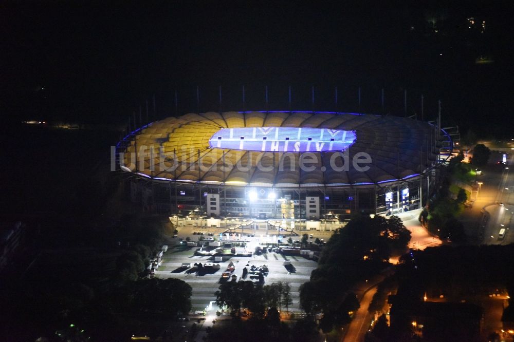 Nacht-Luftaufnahme Hamburg - Nacht- Beleuchtung des Volksparkstadion - Arena des Hamburger HSV in Hamburg