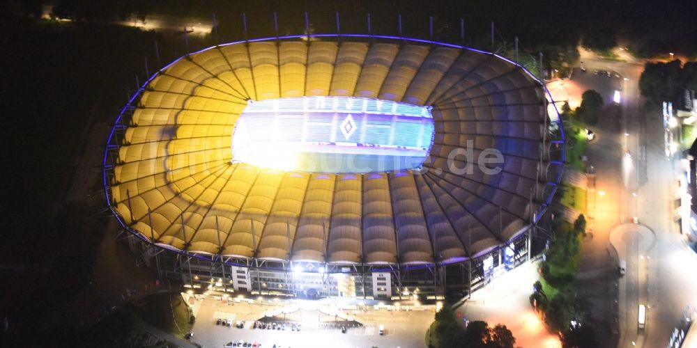 Nacht-Luftaufnahme Hamburg - Nacht- Beleuchtung des Volksparkstadion - Arena des Hamburger HSV in Hamburg