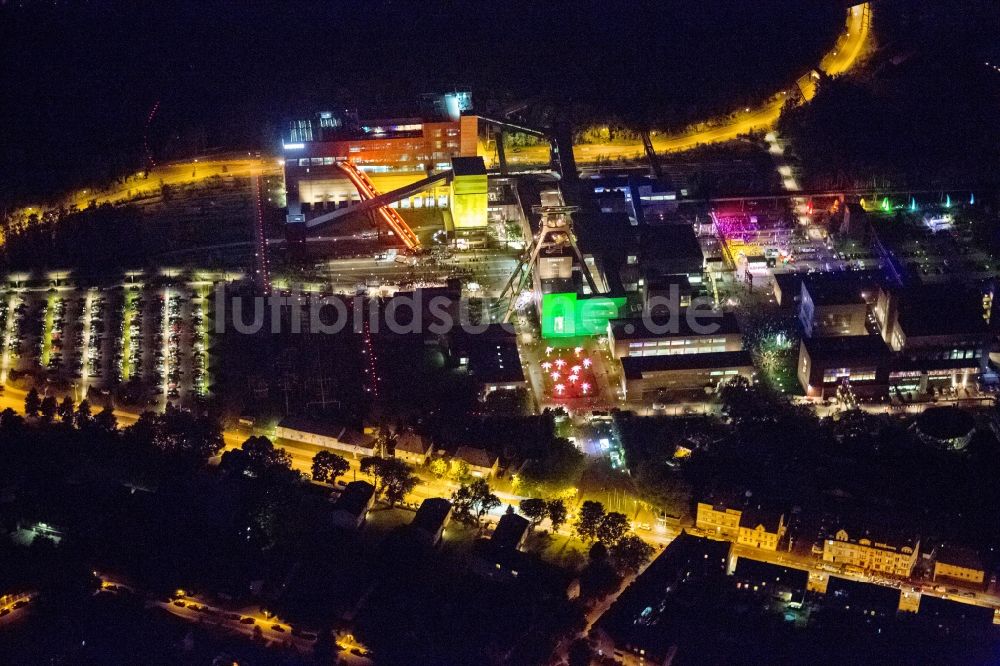 Essen bei Nacht von oben - Nacht der Industriekultur im Rahmen der Aktion Extraschicht 2012 über dem Weltkulturerbe Zollverein Essen