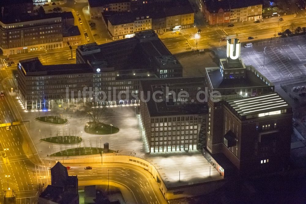 Dortmund bei Nacht aus der Vogelperspektive: Nacht- Luftbild vom Dortmunder U, dem Zentrum fuer Kunst und Kreativitaet im Bundesland Nordrhein-Westfalen