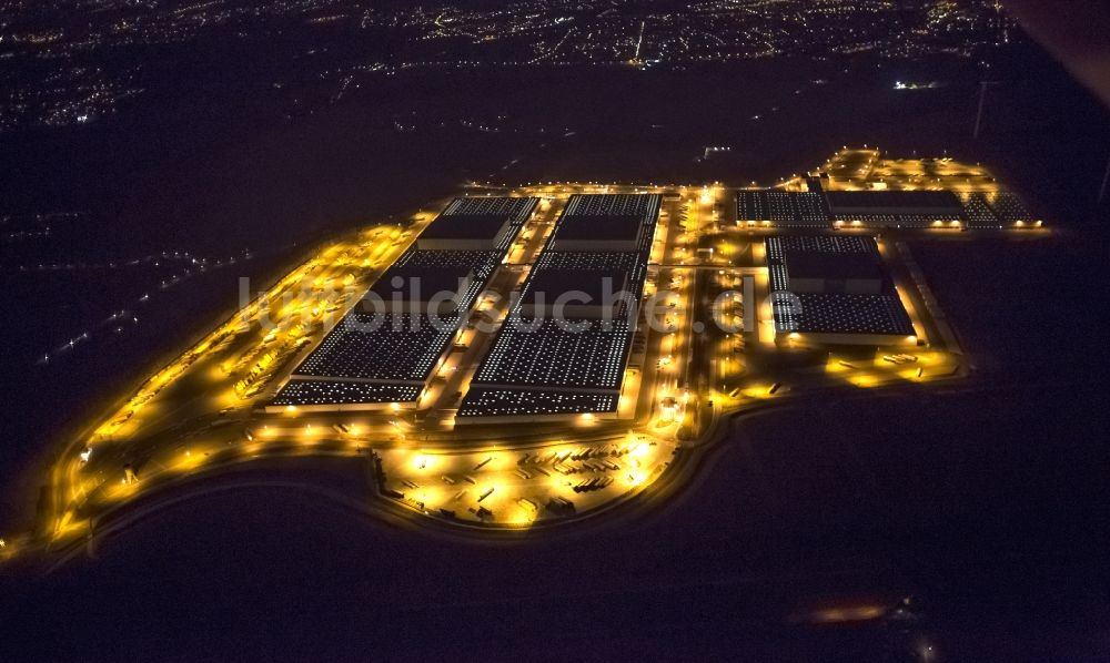 Nachtluftbild Dortmund - Nacht- Luftbild der Europazentrale Logistikzentrum IKEA in Dortmund im Bundesland Nordrhein-Westfalen