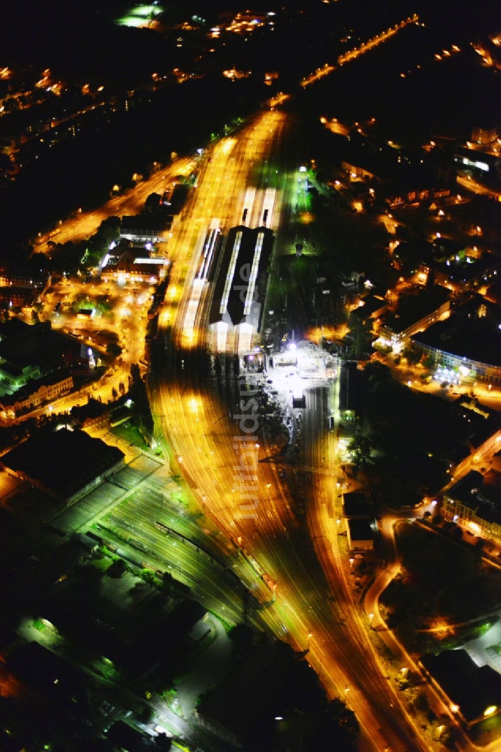 Nachtluftbild Frankfurt Oder - Nacht- Stadtansicht von Frankfurt Oder im Bundesland Brandenburg