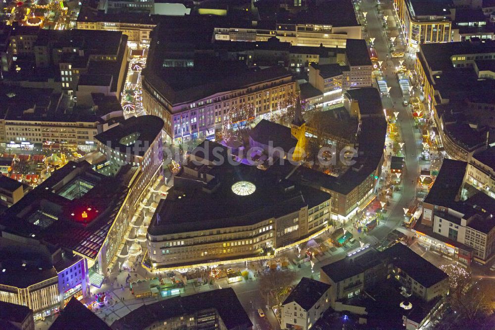 Nacht-Luftaufnahme Bochum - Nachtaufnahme Bochumer Innenstadt / Weihnachtsstimmung am Richard-Baltz-Haus