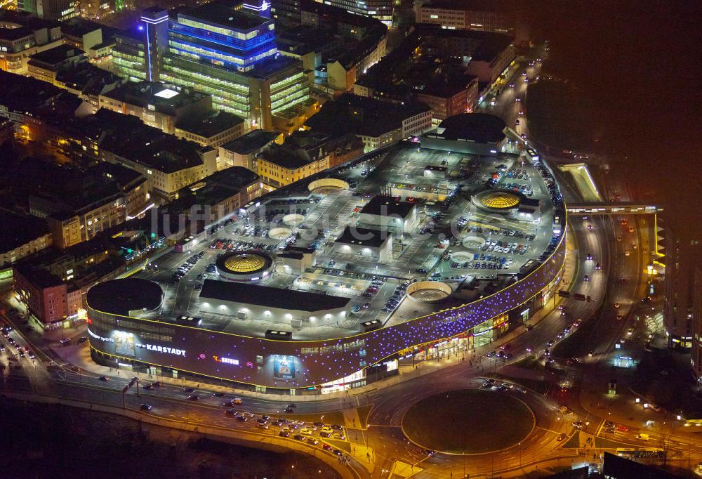 Essen bei Nacht von oben - Nachtaufnahme Einkaufszentrum Limbecker Platz der ECE in Essen