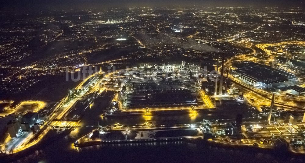 Duisburg bei Nacht von oben - Nachtaufnahme vom Industriegebiet der Kokerei Schwelgern und des Geländes der ThyssenKrupp AG in Duisburg im Bundesland Nordrhein-Westfalen