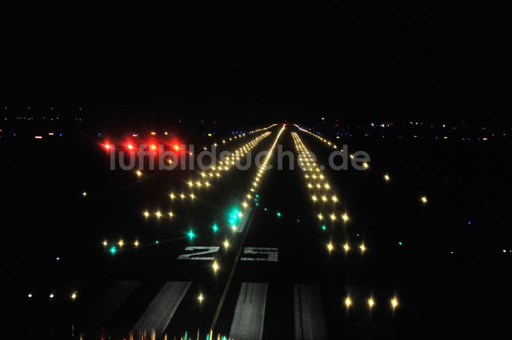 Nacht-Luftaufnahme Schönefeld - Nachtaufnahme / Night Shot Airport Berlin-Schönefeld