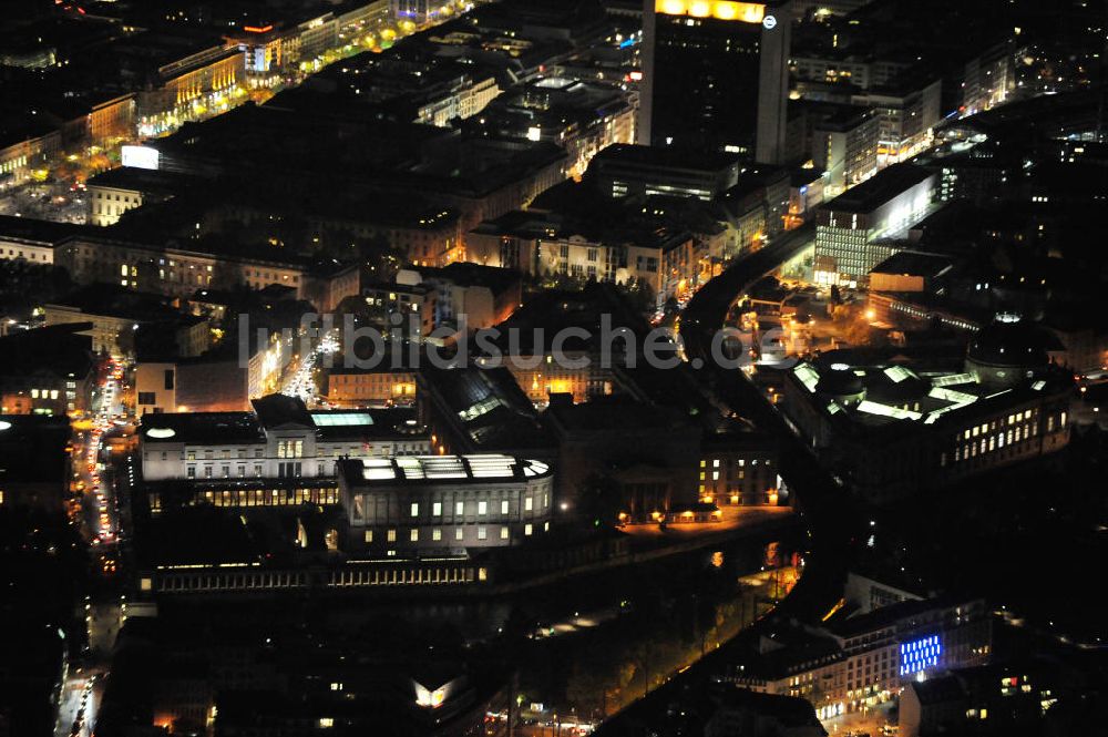 Berlin bei Nacht von oben - Nachtaufnahme / Night Shot Berlin Museumsinsel