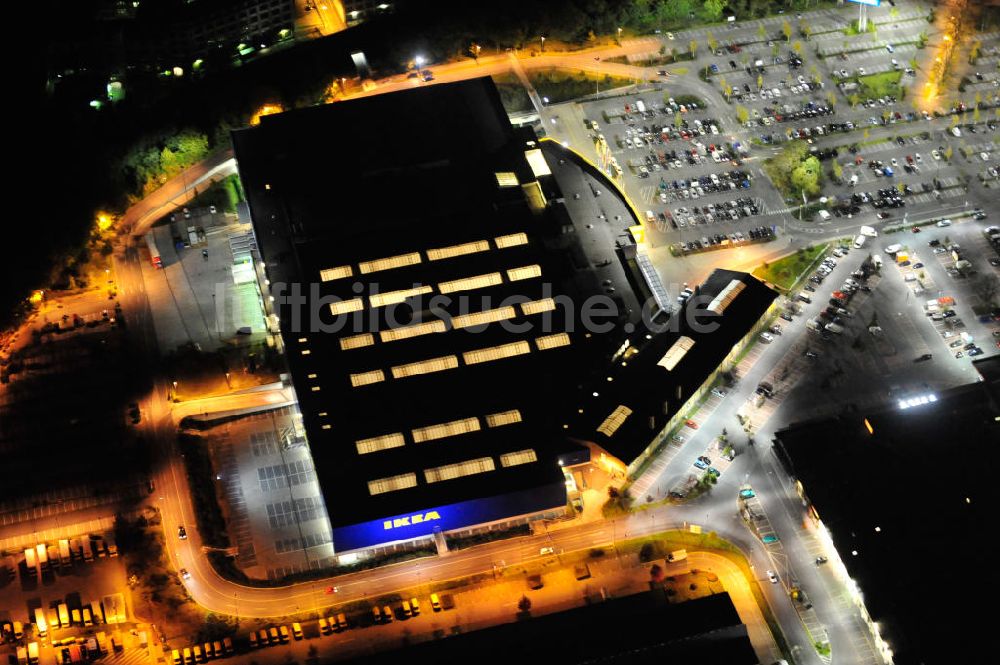 Nacht-Luftaufnahme Berlin - Nachtaufnahme / Night shot Ikea Berlin-Tempelhof