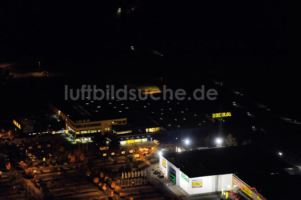 Waltersdorf bei Nacht von oben - Nachtaufnahme / Night shot Ikea Waltersdorf