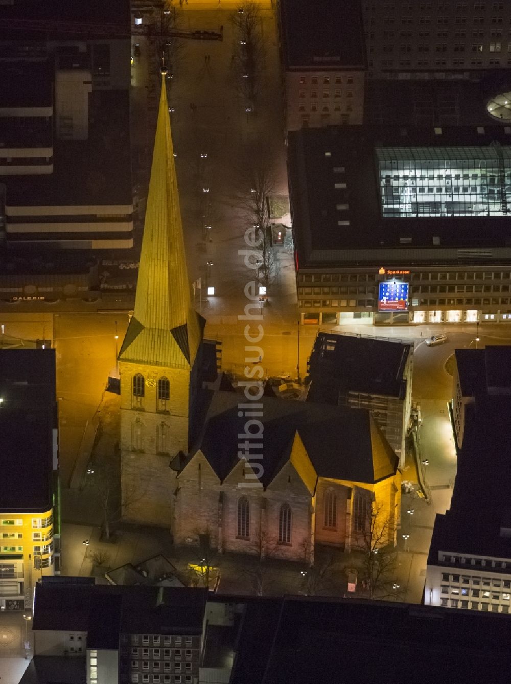 Nacht-Luftaufnahme Dortmund - Nachtaufnahme Petri Kirche in der Innenstadt von Dortmund im Bundesland Nordrhein-Westfalen NRW