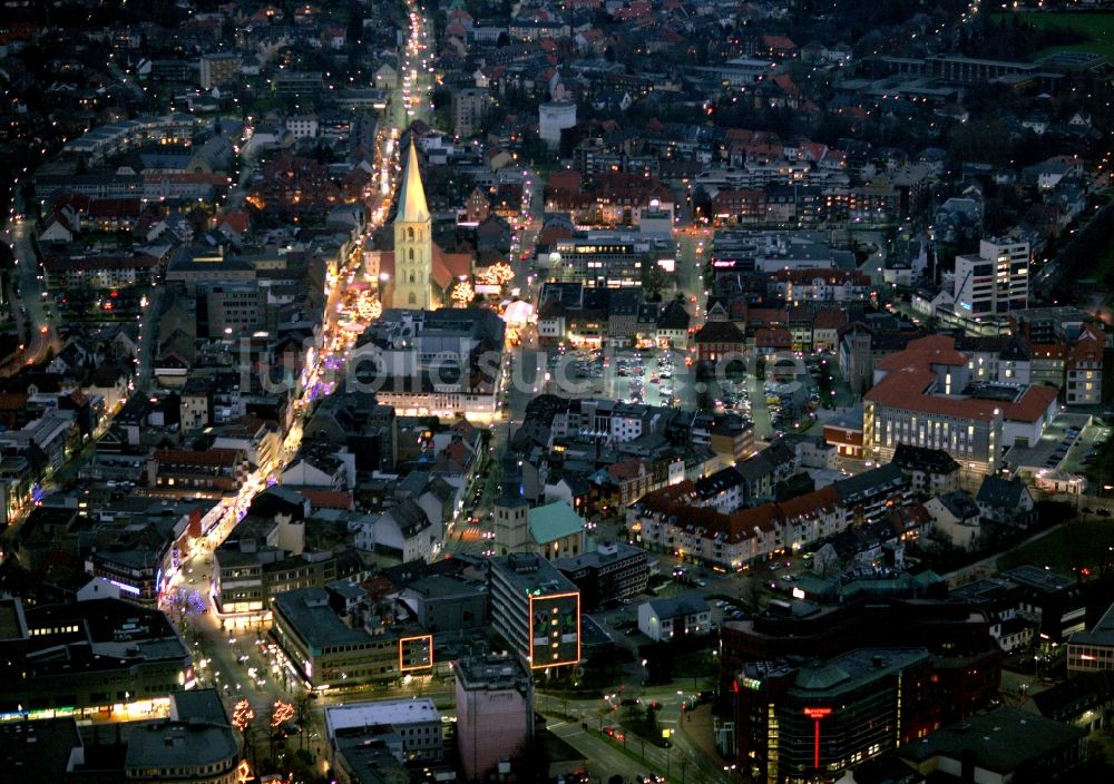 Nachtluftbild Hamm - Nachtaufnahme Stadtzentrum und Innenstadt in Hamm in Nordrhein-Westfalen