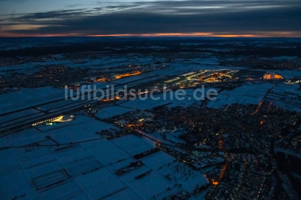 Nachtluftbild Stuttgart - Nachtluftbild Ortsansicht im Ortsteil Plieningen in Stuttgart im Bundesland Baden-Württemberg