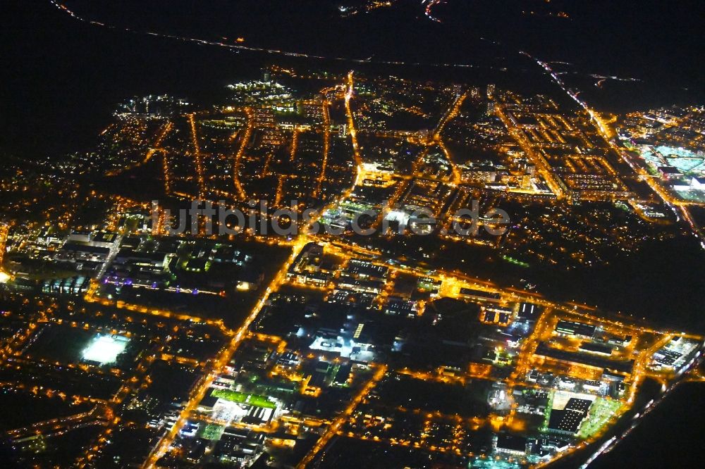 Nacht-Luftaufnahme Potsdam - Nachtluftbild Ortsteil Babelsberg in Potsdam im Bundesland Brandenburg, Deutschland