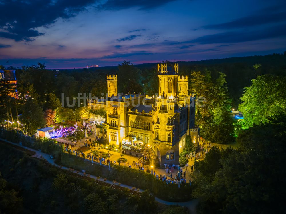 Nacht-Luftaufnahme Dresden - Nachtluftbild Palais des Schloss Albrechtsberg in Dresden im Bundesland Sachsen, Deutschland