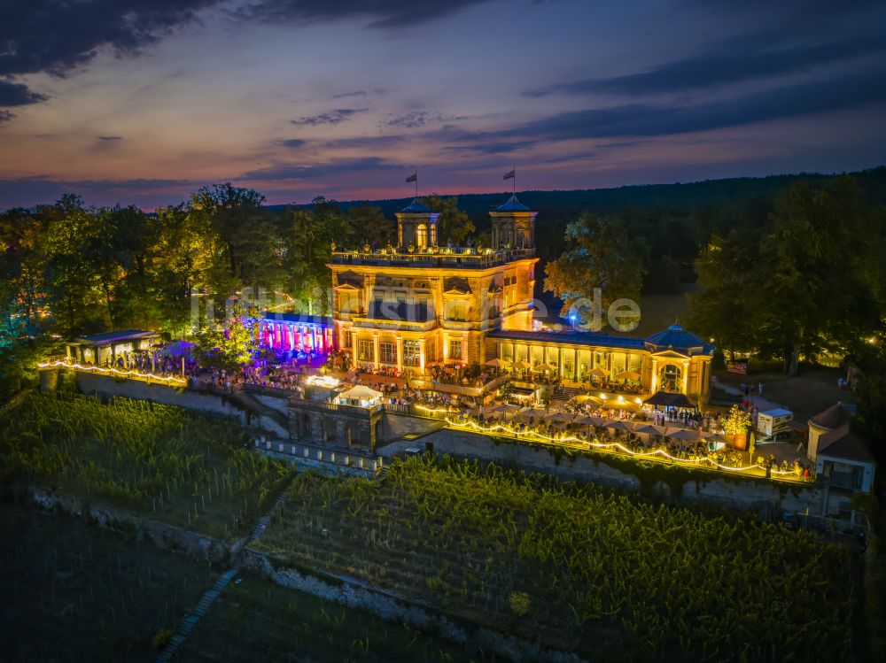 Dresden bei Nacht von oben - Nachtluftbild Palais des Schloss Albrechtsberg in Dresden im Bundesland Sachsen, Deutschland