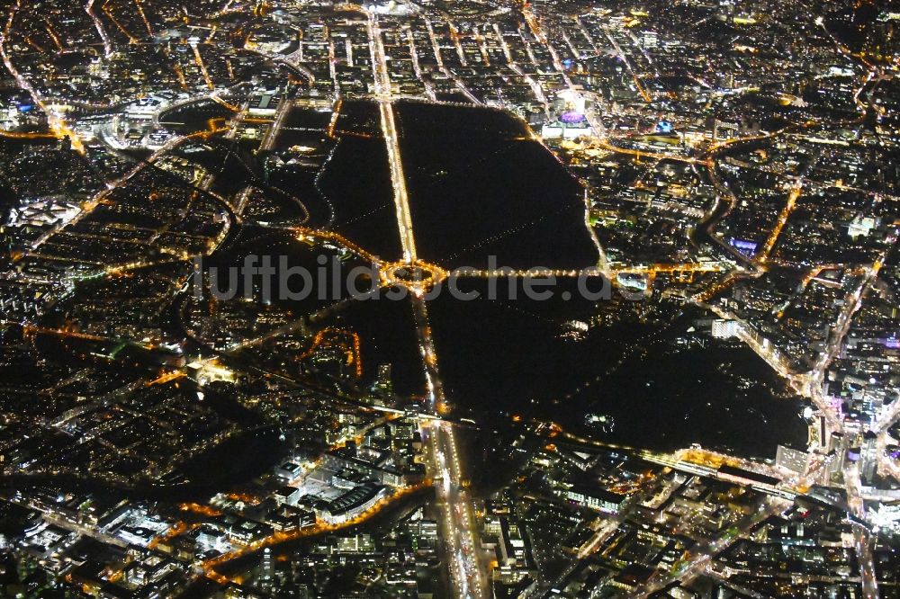 Berlin bei Nacht von oben - Nachtluftbild Parkanlage Tiergarten - Straße des 17. Juni - Siegessäule - Großer Stern im Ortsteil Tiergarten in Berlin, Deutschland